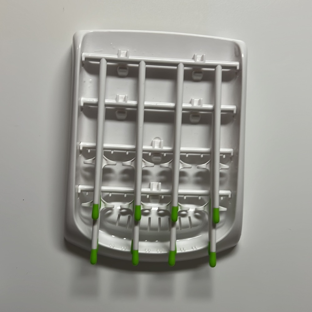 Munchkin Bottle Drying Rack - Picture 4 of 4